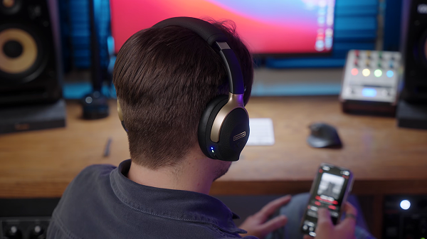 Doubles as High-Quality Bluetooth Headphones